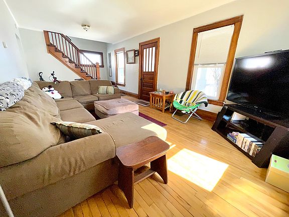 5th image of 1725 Presque Isle Ave
