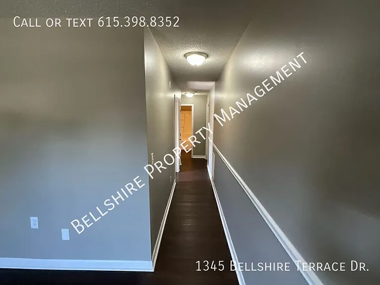 1345 Bellshire Terrace Dr — Photo 3
