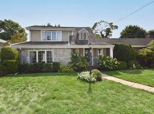 212 Union Ave FLOOR 1, Lynbrook, NY 11563