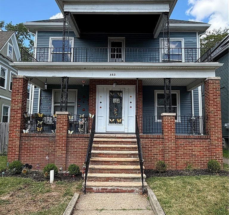 1st image of 352 Auburn Ave