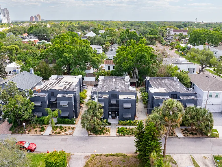 3218 W Santiago St — Photo 10