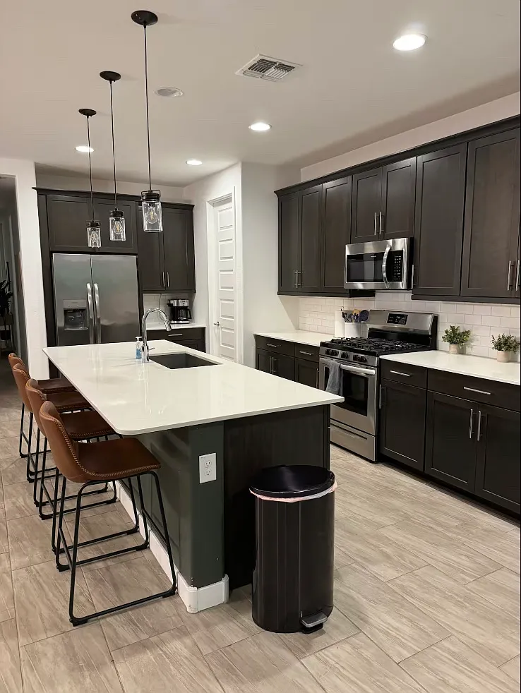 4 bed, 2259 sqft, $2,995 — Photo 1