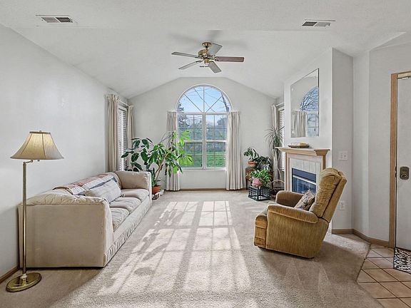 4th image of 403 Windemere Cir