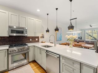 150 Dorchester Ave APT 604, South Boston, MA 02127