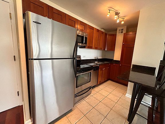 4th image of 4180 N Marine Dr #418-1612