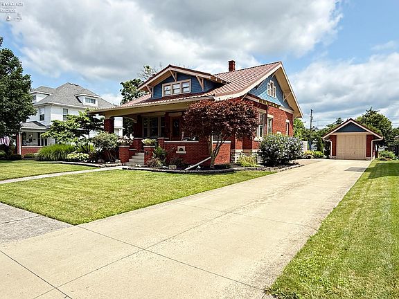 2nd image of 215 Melmore St