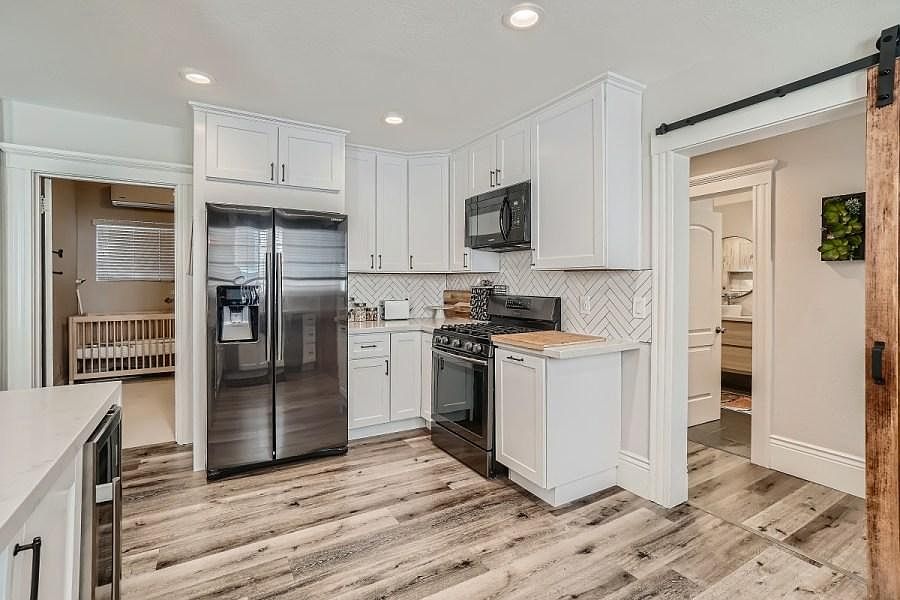 Modern open concept kitchen
