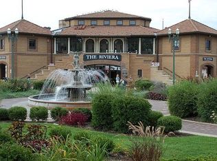 375 S Lake Shore Dr APT 204, Lake Geneva, WI 53147