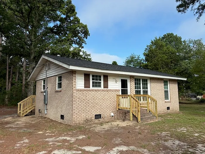 2 bed, 1.0 bath, 761 sqft, $995 — Photo 3