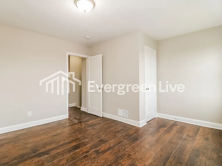 3646 Lyndale Ave — Photo 9