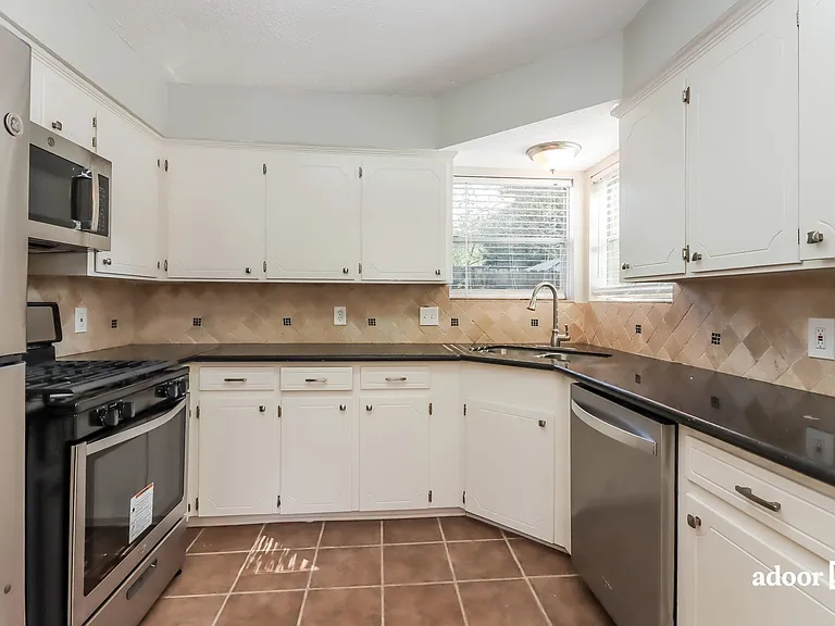 8119 Warren Rd — Photo 2