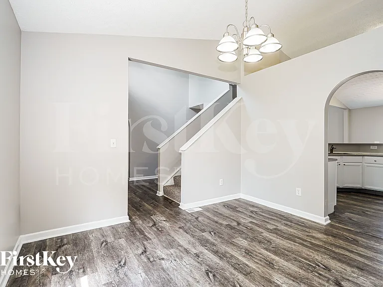 3253 Kady Ln — Photo 6