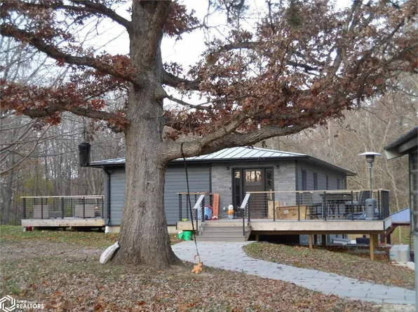 1346 303rd Ave, Wever, IA 52658