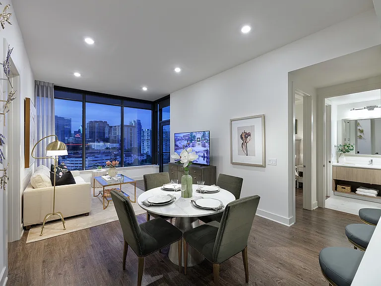 Hanover Turtle Creek — Photo 15
