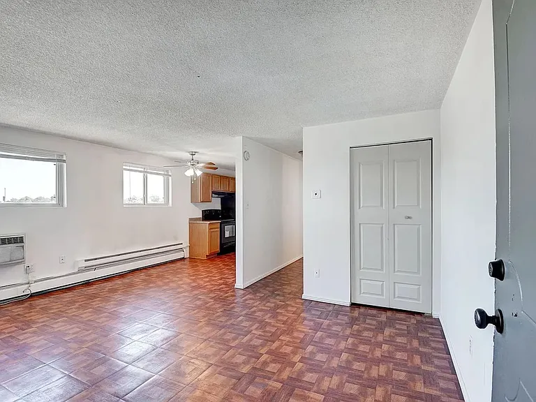 10444 E 14th Ave — Photo 18