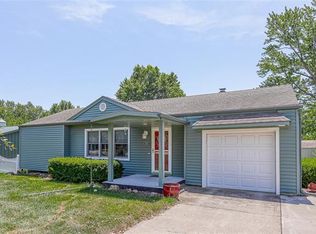 17001 E R D Mize Rd, Independence, MO 64057