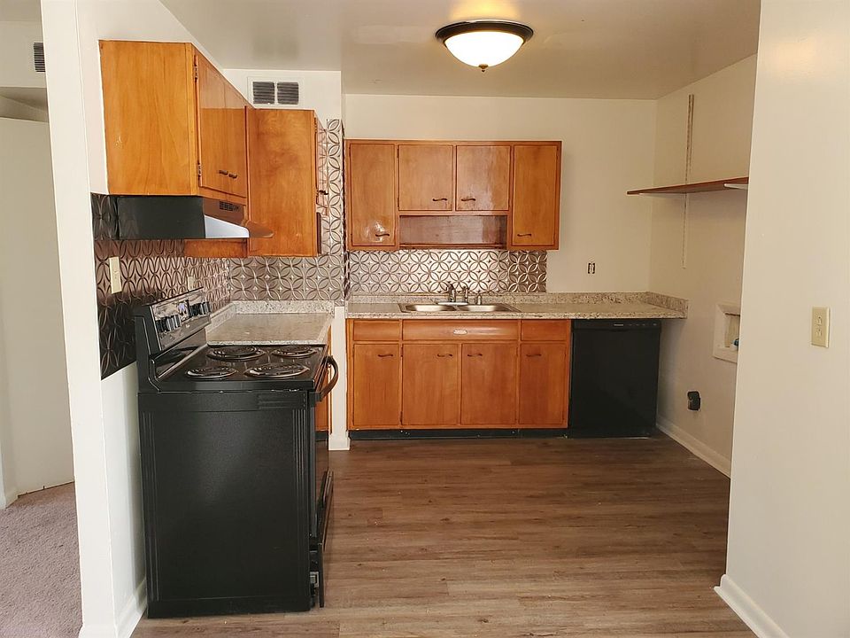 1st image of 1716 Sarasota Ct