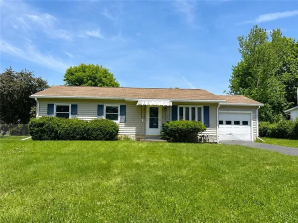 6 Meadow Ln, Painted Post, NY 14870