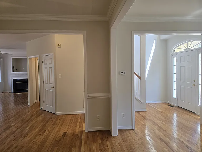 9521 Pine Trails Ct — Photo 2