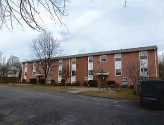 1st image of 601 Gladstone Ave