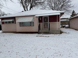 2609 S Outer Dr, Saginaw, MI 48601