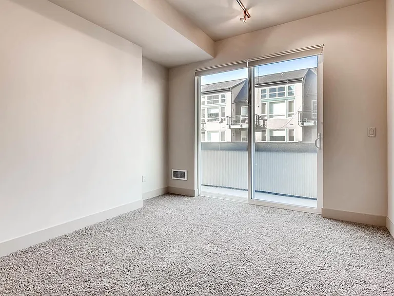 7800 SE 27th St #305 — Photo 20