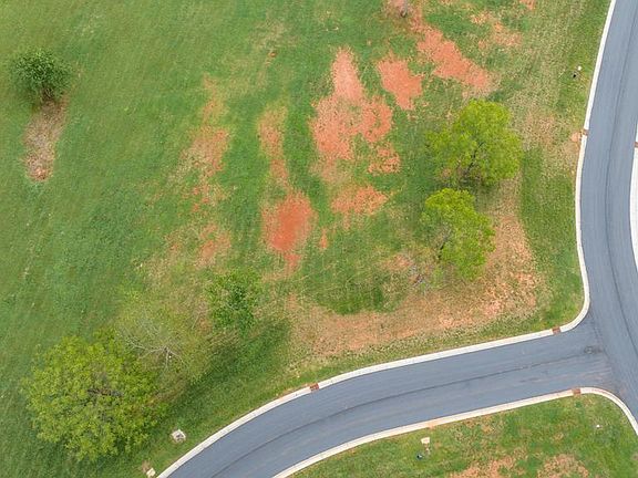 3rd image of 12 Scenic Ridge Cir