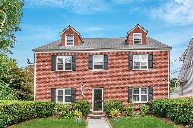 1st image of 22 Pleasant Pl