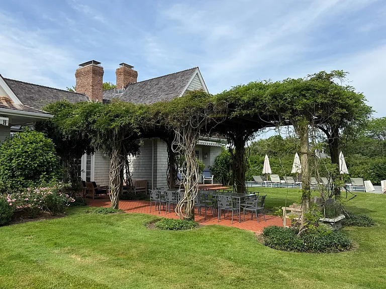 409 Bridge Ln — Photo 37