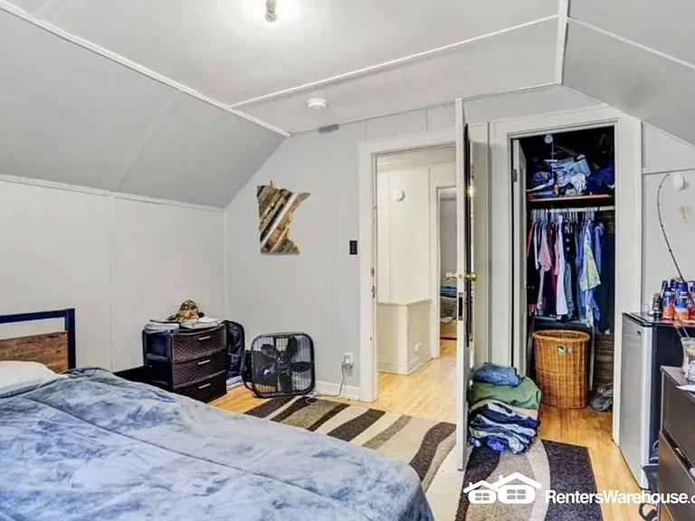 2036 Iglehart Ave — Photo 4