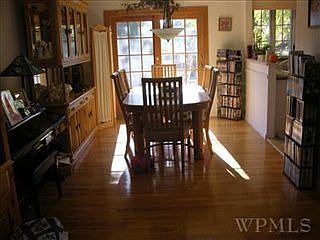 2nd image of 20 Louise Pl