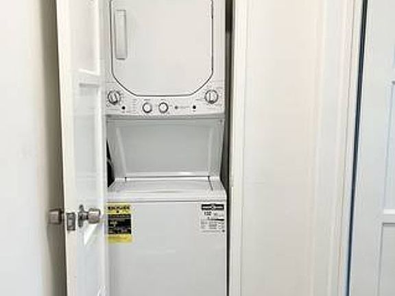 3rd image of 1618 W Huntington Dr #1620B