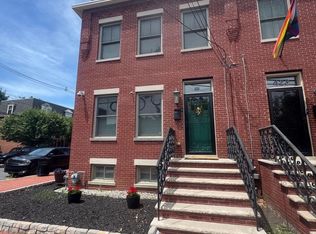 425 S 6th St, Camden, NJ 08103