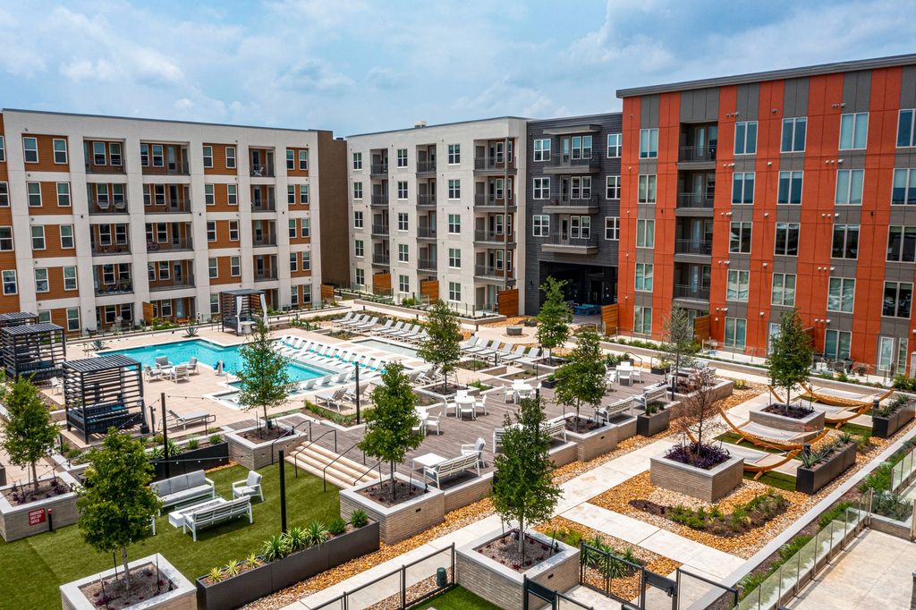 AMLI Branch Park apartments in Austin