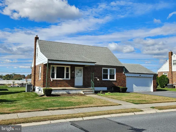 2823 Garfield Ave, West Lawn, PA 19609