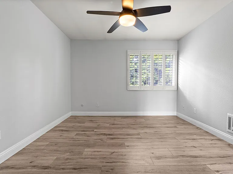 7930 Mission Center Ct #L — Photo 18