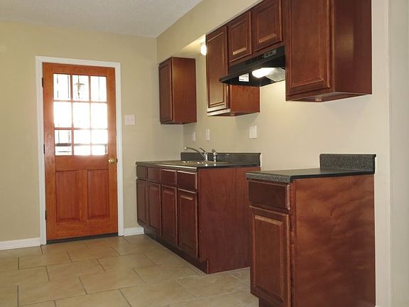4th image of 5288 Breckenwood Dr