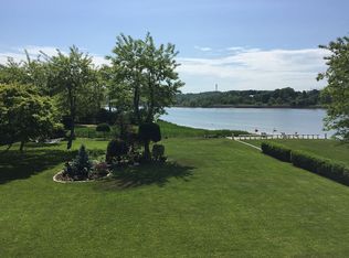 22 Southland Dr, Glen Cove, NY 11542