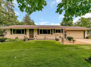 1608 Calvary Hill Ln, Saint Cloud, MN 56301