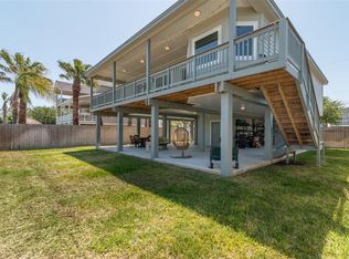 12828 E Conquistador Dr, Galveston, TX 77554