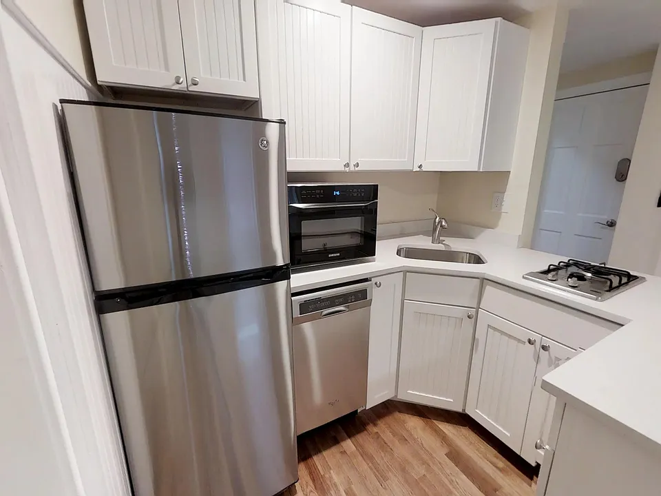65 Walden St #3R