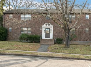 103 Sycamore Ln #D, Manchester, CT 06040