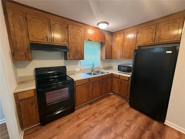 130 Goldust Ave — Photo 5