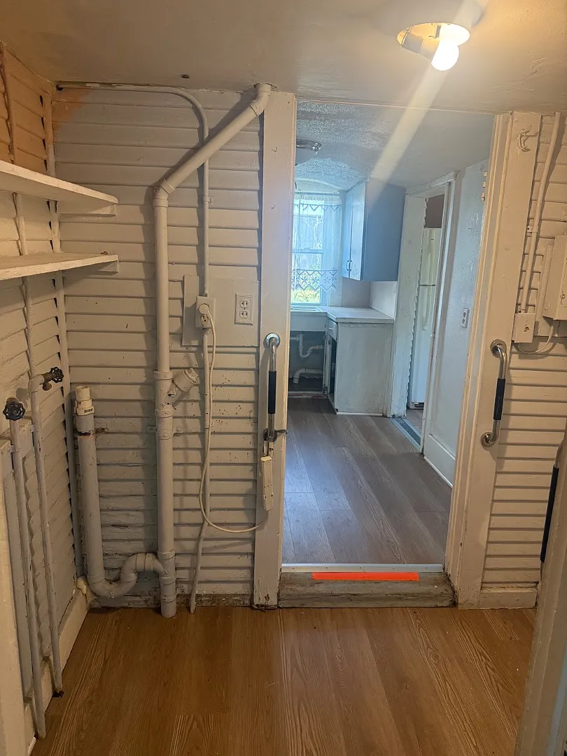 326 N Chemical St — Photo 3