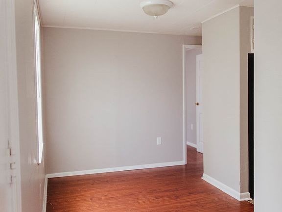 4th image of 615 Cedarwood Dr #17266820