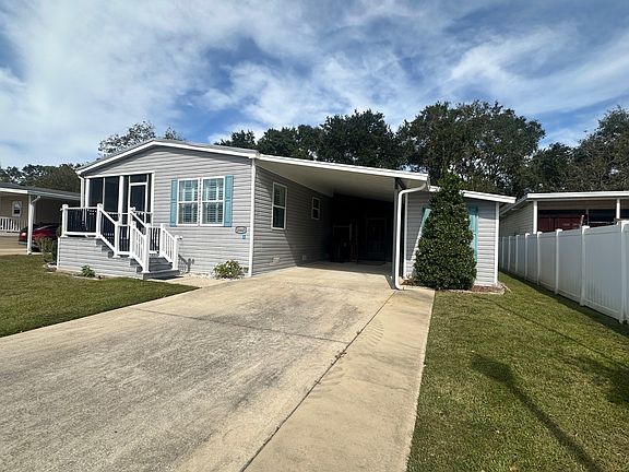 3rd image of 18445 Pondview Dr