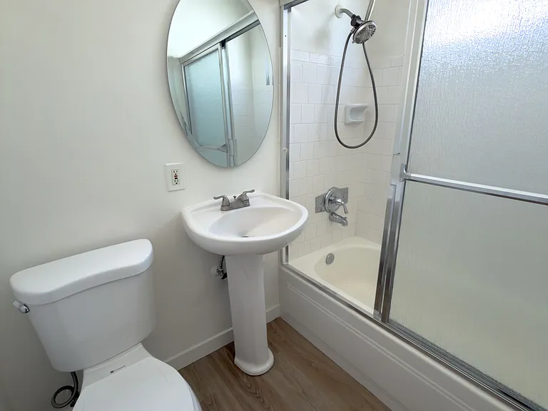 508 Hill Dr #10 — Photo 8