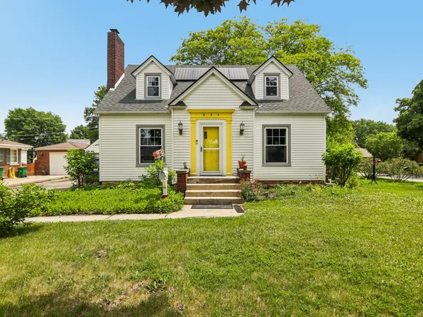 924 Grandview Ave, Lockport, IL 60441