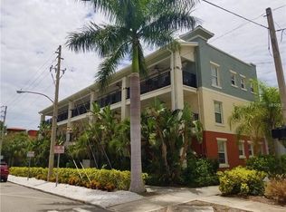 201 6th St S APT 105, Saint Petersburg, FL 33701