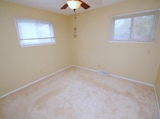 2902 Magnolia Dr, Bettendorf, IA 52722